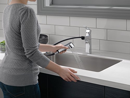 Peerless Xander Pull Out Kitchen Sink Faucet With Pull Out Sprayer, Chrome P6919Lf #TOP1