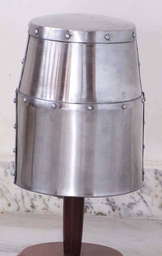 Casco de Centurión Templar Crusader de tamaño completo con soporte de madera