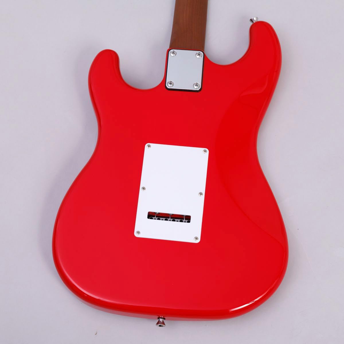 Amazon | BUSKER