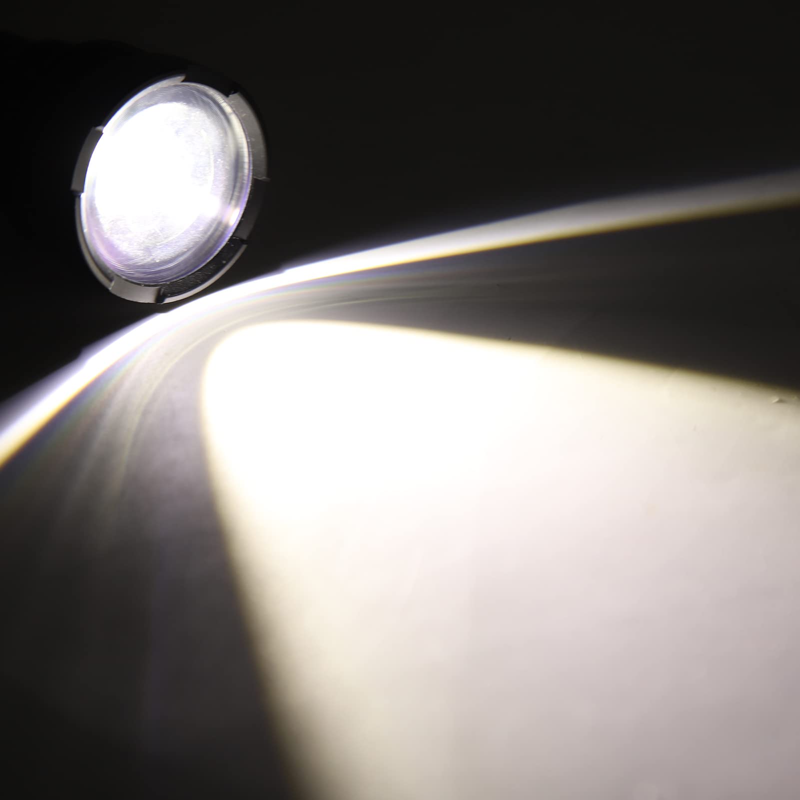 Torcia Subacquea Ad Alta luminosità con 3 modalità di Illuminazione per Avventure Subacquee Alluminio Impermeabile IPX8