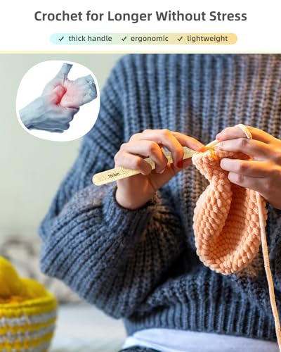 Image of Katech 5 pcs Crochet Hooks Large Sizes (12mm / 15mm / 18mm / 20mm / 25mm) Plastic Crochet Needles Set Ergonomic Crochet Hook Kit DIY Yarn Weave Tool for Knitting Blanket, Shawl, Carpet, Sweater, Scarf