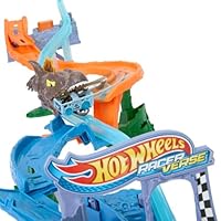Hot Wheels Toy Car Track Set, RacerVerse Jurassic World Crash & Splash Playset with Die-Cast Velociraptor Vehicle, Dinosaur Race with Spinosaurus