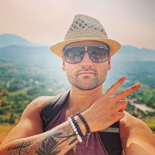 Julien et son r&ecirc;ve de tracteur tondeuse dans son jardin