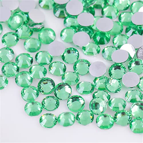 Image of 1500 Pieces SS16 4mm Flatback Rhinestones Clear Glass Round Gems Crystals for Nail Art DIY Crafts Clothes Shoes Bags (Green)