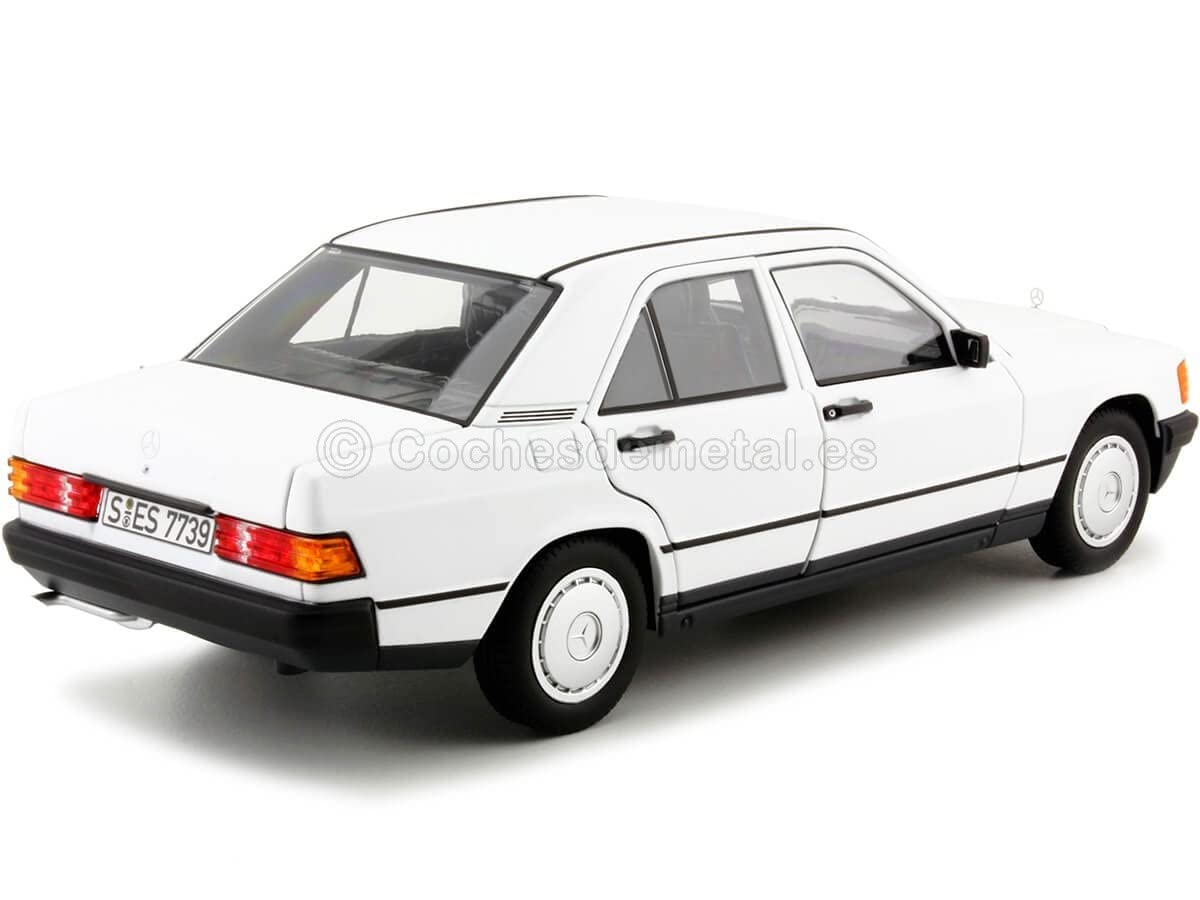 Amazon.co.jp: ノレブ 1/18 メルセデスベンツ 190E 1982 ホワイト : 車