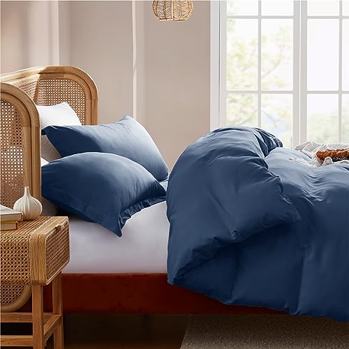 Nestl Queen Duvet Cover Set with Comforter Insert - Navy Blue 4 Piece 90x90 Duvet Cover & 2 Pillow Shams with White Quilted Down Alternative Comforter, Ultra Soft, All Season