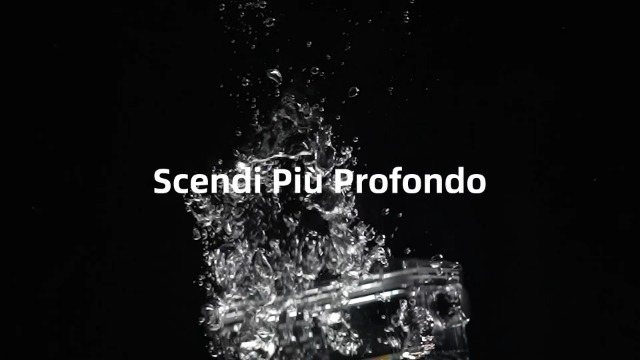 Action Cam Surfola SF630 4K 60FPS - Impermeabile 10m, Doppio Schermo, WiFi - Con Custodia 40m E 2 Batterie - Foto 10