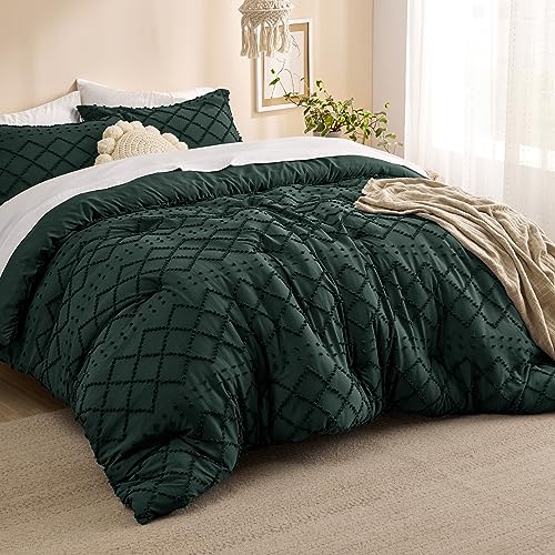 Image of Bedsure California King Comforter Set - Forest Green Comforter, Boho Tufted Bedding for Kids, 3 Pieces Farmhouse-Style Bed Set for All Seasons, Fluffy Soft Bedding with 2 Pillow Shams