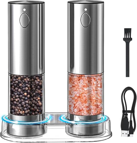 BGFOX Salz und Pfeffer Mühle Elektrisch 2er Set aus Edelstahl mit einstellbarem Keramik-Mahlwerk von grob bis fein, Gewürzmühlenset Automatisch mit Basis LED-Licht Type-c Reinigungspinsel (2 Stück)
