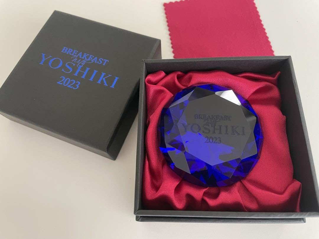 Amazon.co.jp: YOSHIKI ディナーショー 2023 お土産 スカーフ ペーパー