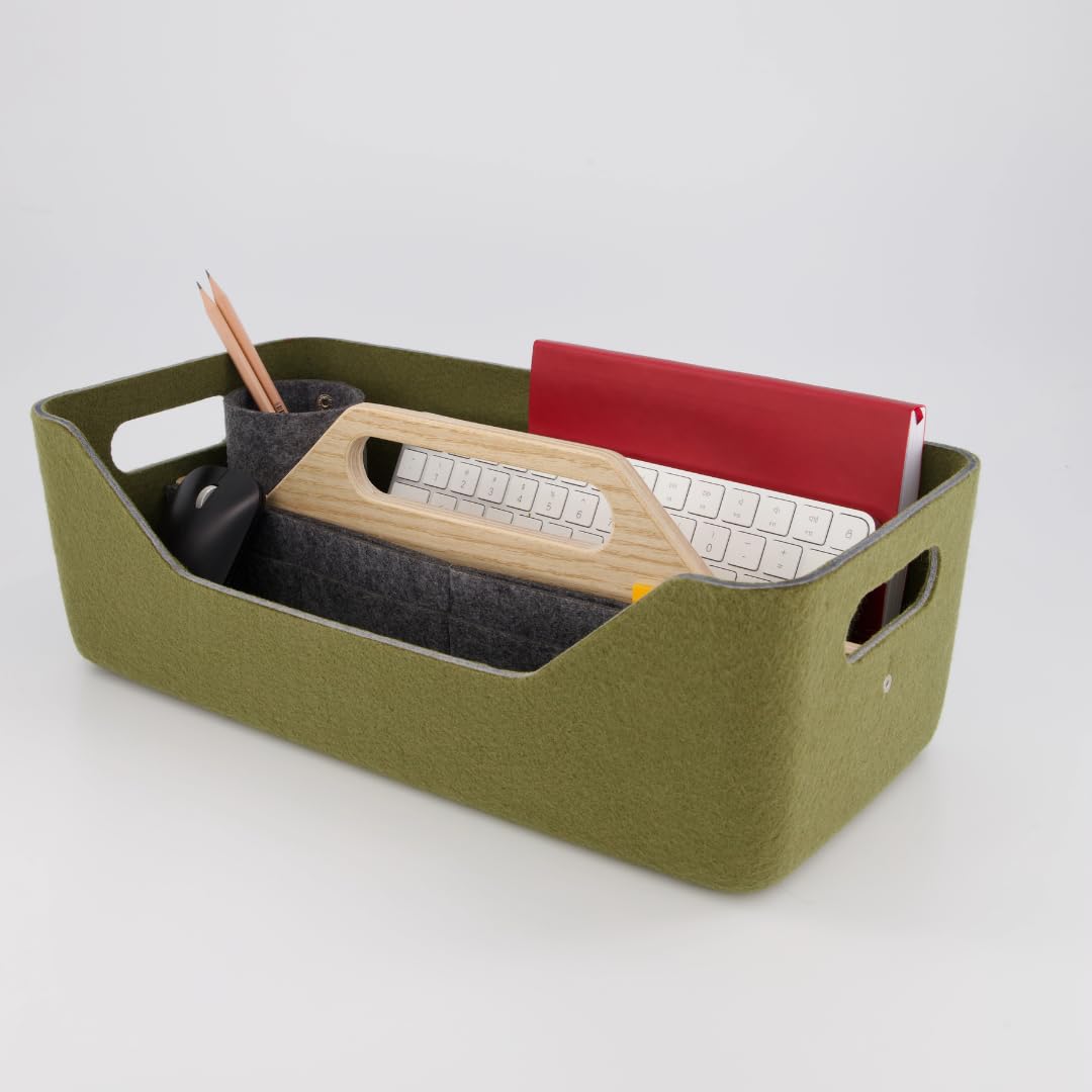 Gustav Loop – Mobiler Desk Organizer & Filztasche für Teams, Büros & Home Office | Spind Organizer aus recycelten Flaschen mit Eichenholz | Für flexibles Arbeiten & Desk Sharing (Olivegrün)