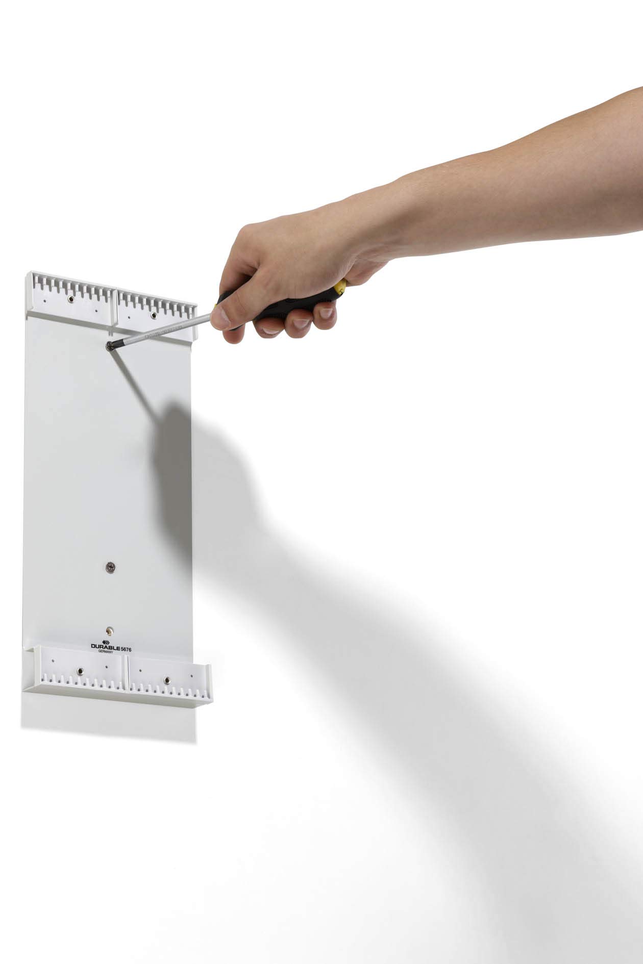 Durable Sichttafelwandhalter Function Wall 20, mit Sichttafeln A4, farbig sortiert, 569200 | Robustes Sichttafelsystem aus Stahlblech, Dokumentenhalter inkl. Tabs, 5/5-Teilung, Zapfenmechanik