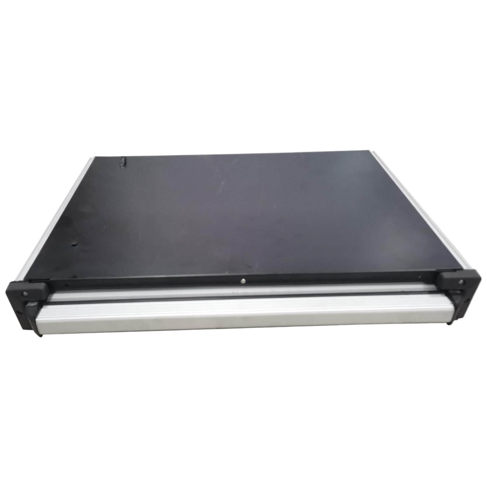 SWISS OUTDOOR Kassettentrittstufe elektrisch 12V – Einstiegshilfe Wohnmobil Van Camper – Aluminiumtritt 600 mm – Unterflur-Montage – automatisch ausfahrbar – rutschfest & belastbar bis 200 kg
