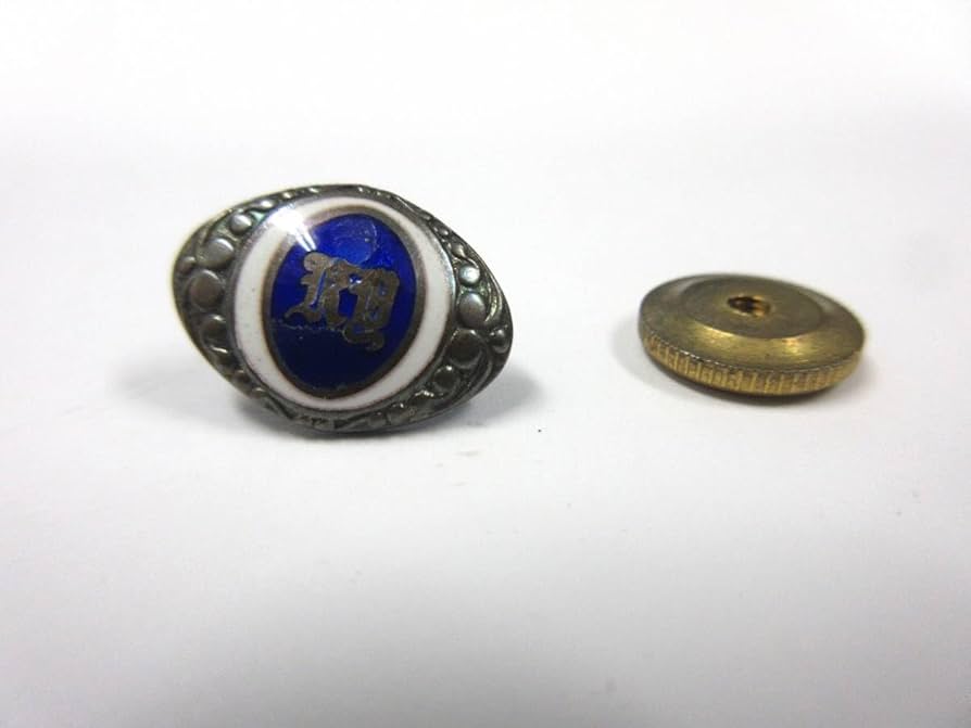 警察バッチ 交の文字あり 使用感あります。 2025年最新】Yahoo!オークション -警察バッジの中古品・新品・未