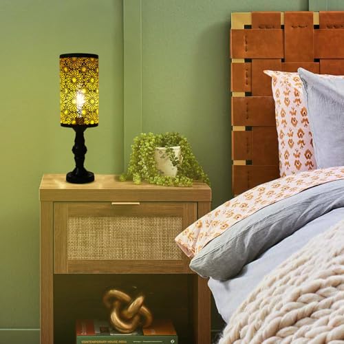 Image of DECOHOME Anitque Intricated Iron Base Metal Night Lamp (Black)