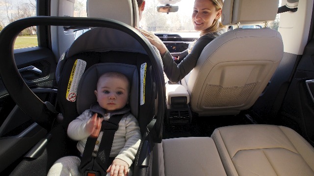 Britax Willow Brook S+ Travel System, Infant Car Seat Stroller Combo With  Willow S Infant Car Seat, Alpine Base, and Brook+ Stroller; ClickTight  Technology, SafeWash Insert and Cover  Glacier Onyx : Baby - Amazon.com