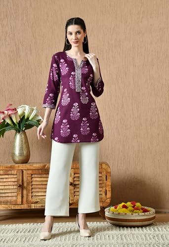 Image of Amazon Brand - Tavasya Women Floral Printed Round Neck Pure Cotton Regular Fit Kurti | Everyday & Office Wear Kurta | Modern Ethnic Top