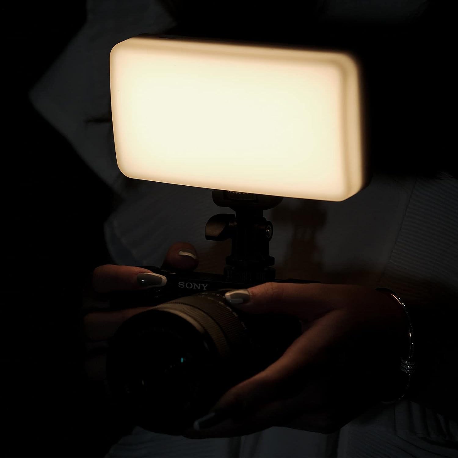 VL200 Bi-Color LED Video Light| On-Camera Video Lights, Type-C Rechargeable 5000mAh Mini LED Camera Light, 2500-9000K Ultra Bright Photo and Video Lighting, LED Fill Light| Photography Lighting : Electronics