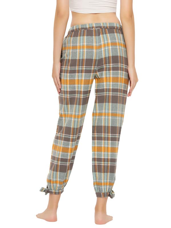 Image of Clovia Women's Classic Checks Pyjama In Multicolor