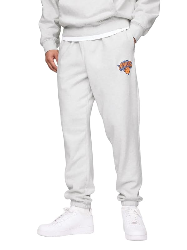 GAP Men's NBA Logo Heavyweight Joggers, Knicks, Medium Tall by GAP - Used condition - US$32.99