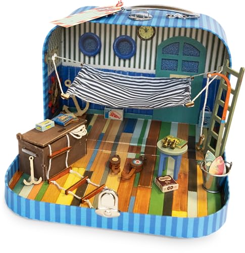 Das Mäusehaus to Go Opa Seemanns Kajüte | Kreatives Bastelset im Koffer | Mini-Puppenhaus zum Mitnehmen | Ab 4 Jahren | Inkl. Möbel Mini-Fernrohr & Deko