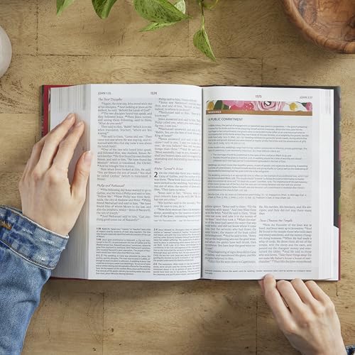 Image of NKJV, The Woman's Study Bible, Hardcover, Red Letter, Full-Color Edition: Receiving God's Truth for Balance, Hope, and Transformation