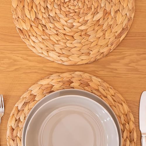 Image of 10 Pack, Round Woven Placemats, Natural Water Hyacinth Place mats, Braided Straw Table Mats for Dining Table, Christmas Placemats (13.8 inch)