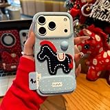 Soporte invisible integrado: uso práctico con manos libres: la funda for teléfono con soporte de espejo viene con un soporte invisible integrado, inteligentemente integrado en la funda sin comprometer la apariencia general ni el perfil delgado. Cuando sea necesario for ver vídeos, realizar videollamadas o navegar por Internet, el soporte se puede extraer for sostener el teléfono en un ángulo de visión cómodo, lo que proporciona un uso estable con manos libres.
