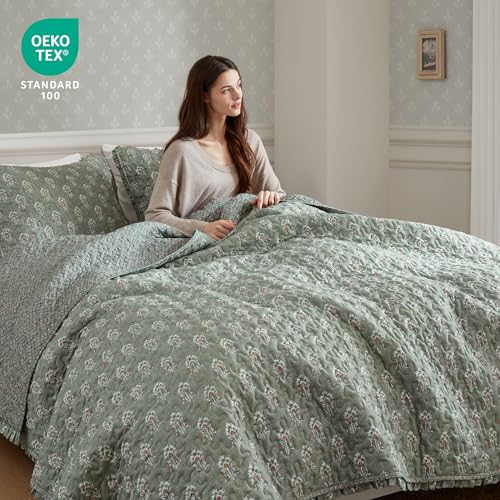 Image of Madison Park Vintage Floral Quilt Set, 3PC King /Cal King Reversible Bed Set | Lightweight Bedspread Set with 2 Shams, Traditional Block Print Coverlets with Ruffled Edge, Sage Green