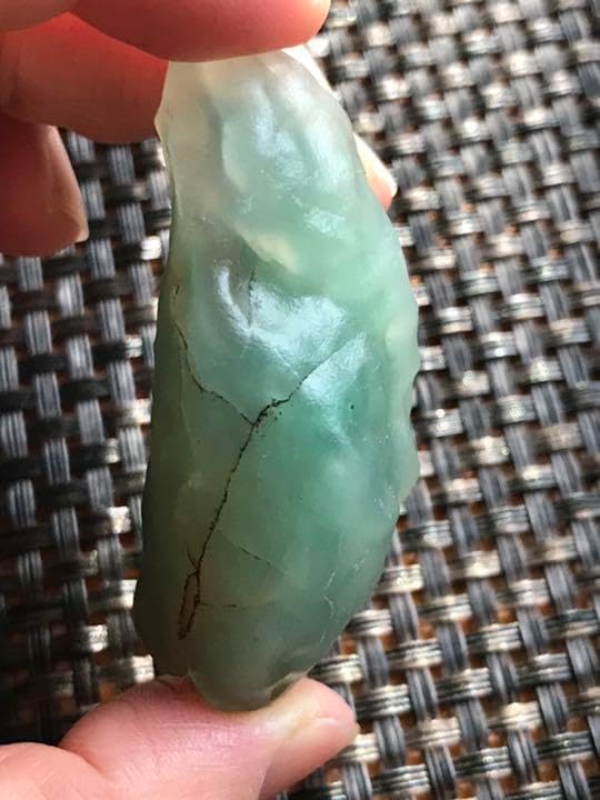 ゴビ石− 573 ゴビ瑪瑙 原石 緑