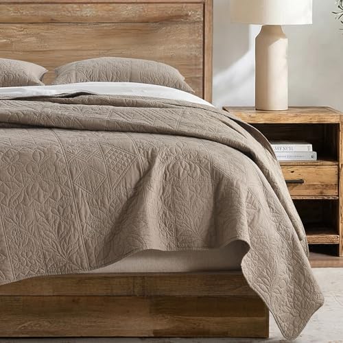 HORIMOTE HOME 100% Cotton Quilt Patchwork Twin Size, Taupe Farmhouse Cotton Bedspread Coverlet, Pre-Washed Soft Breathable Lightweight All Season Bedding Set with 1 Pillowcase by HORIMOTE HOME - Used condition - Image 6