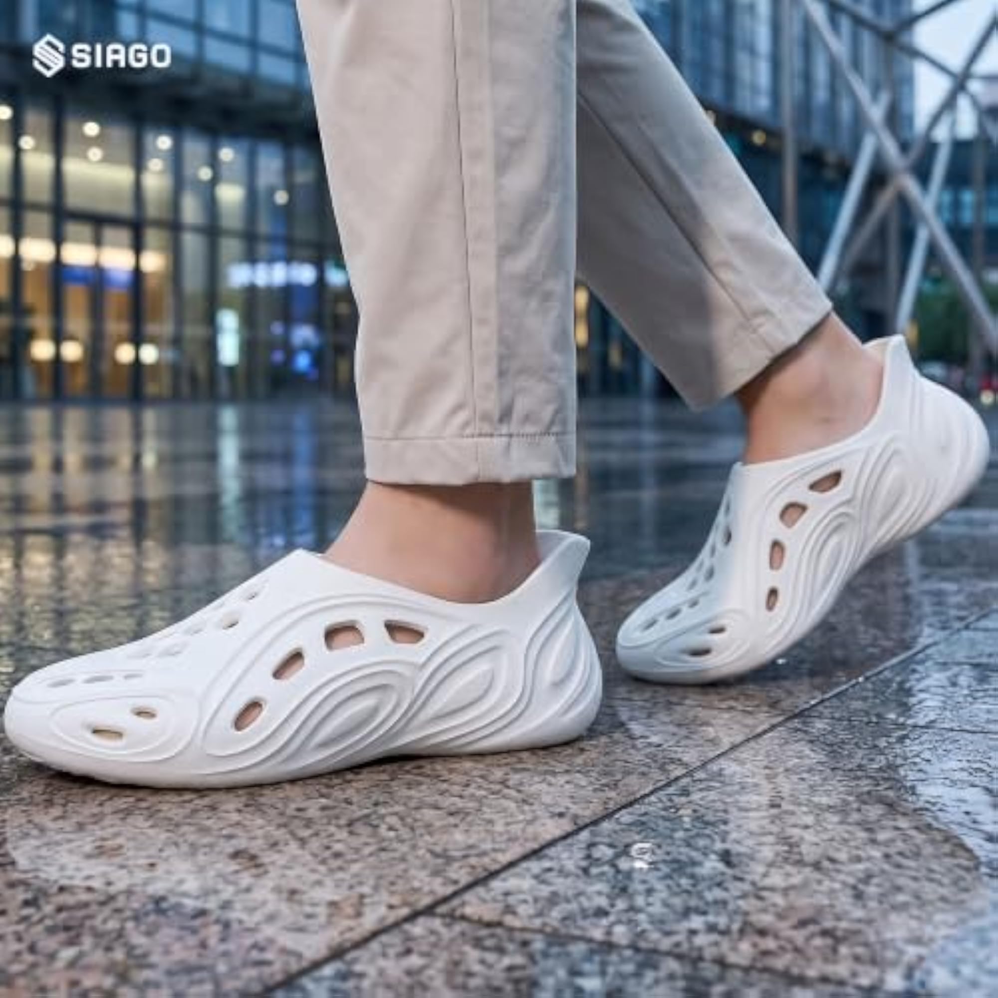 Men's One-Piece Clogs with Molded Soft EVA Design, Lightweight & Water-Resistant