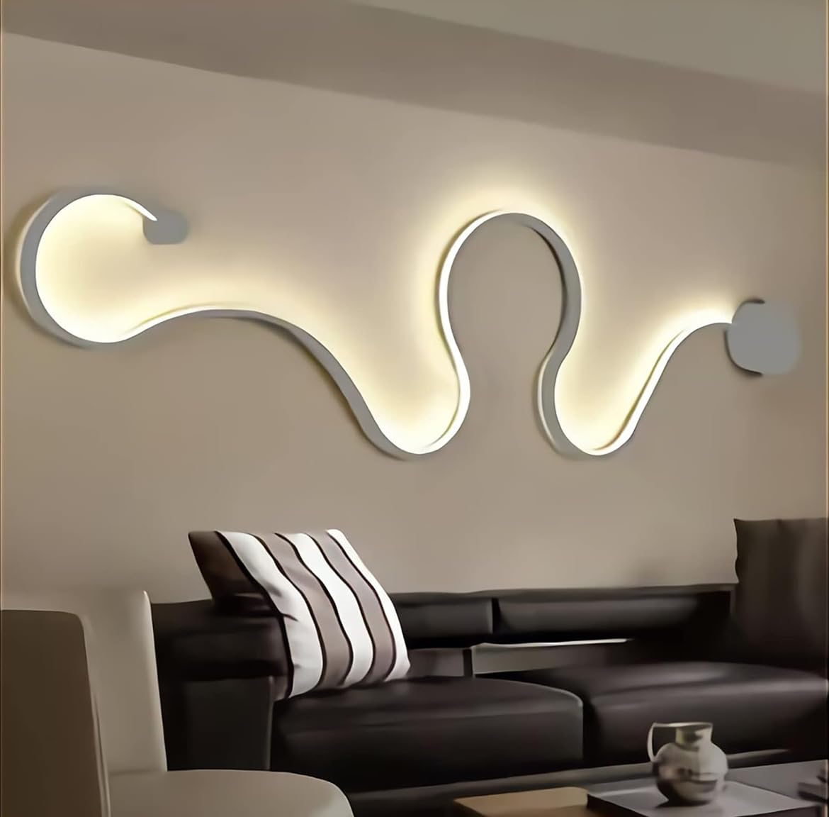 Partenopea Applique Serpente Snake Applique lampada da parete a led illuminazione per interno moderno in alluminio luce 28w per Muro 125x34 cm (Grande luce CCT calda naturale fredda)