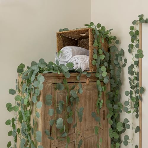 CQURE 32Pcs Eucalyptus Garland,Artificial Eucalyptus Leaves Table Greenery Garland Wreath Vines for Wedding Party Table Bedroom Wall Room Decor