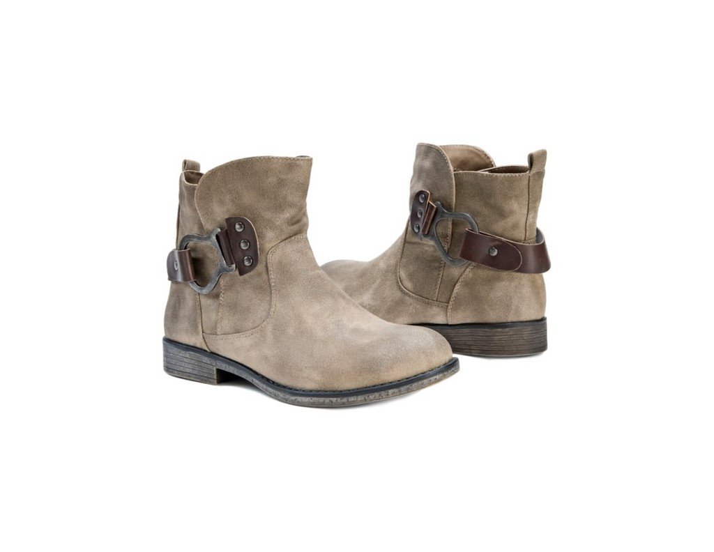 MUK LUKS Women's Hayden Bootie Wheeled Heel Shoe