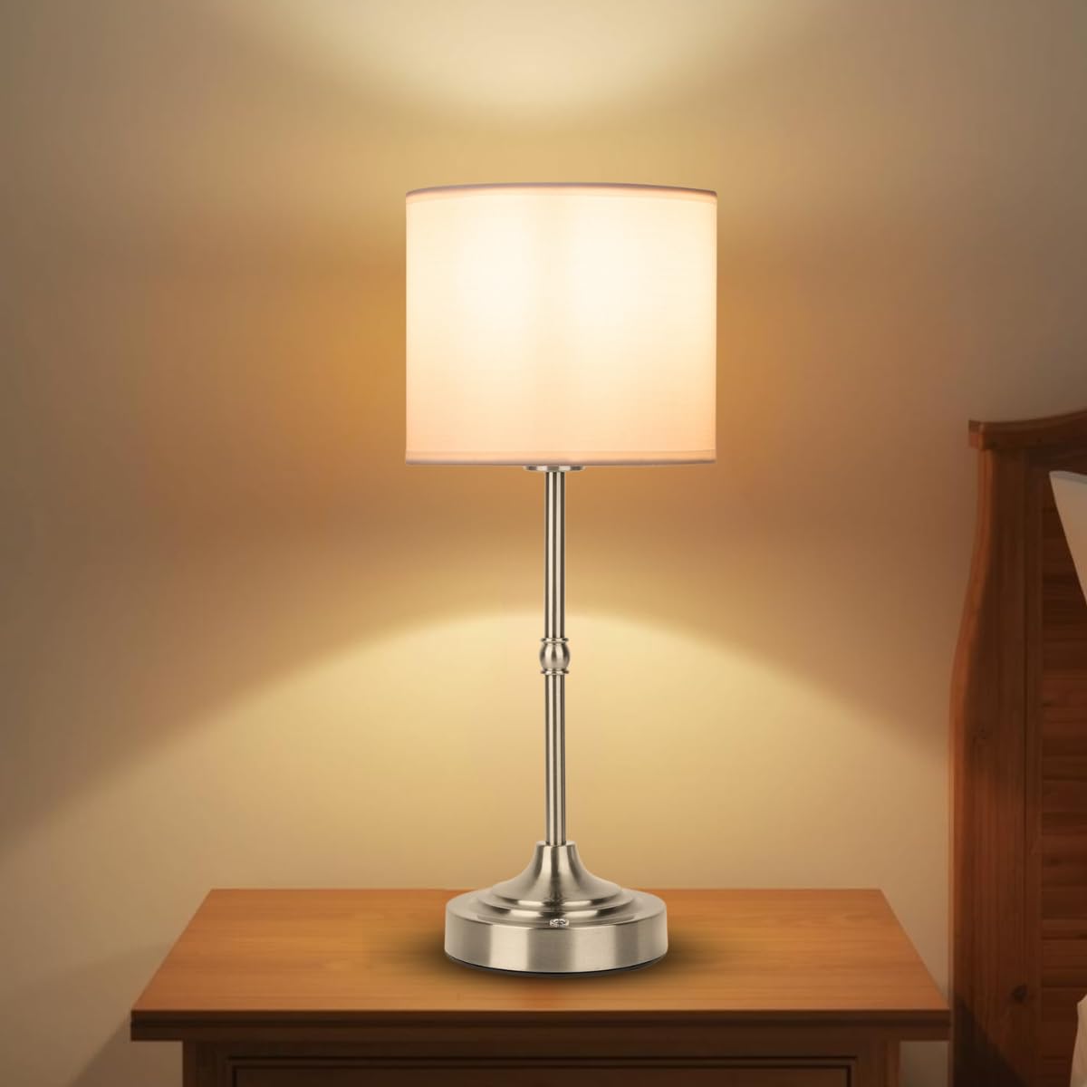Lámpara de mesa recargable, lámparas táctiles inalámbricas, luz de escritorio portátil con brillo regulable continuo y pantalla de tela para mesita de noche, sala de estar (plata, recta)