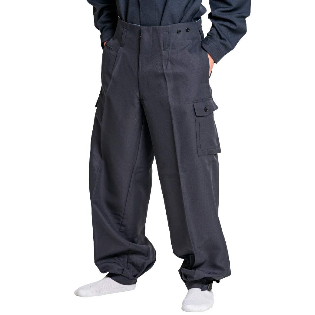 Toraichi Cargo Knicker Pants, Mid Rise