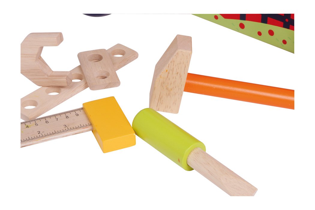 1595 Macchina primi passi «Banco da lavoro» small foot in legno, con tutti i tipi di accessori, divertimento ed apprendimento motorio, a partire da 2 anni.