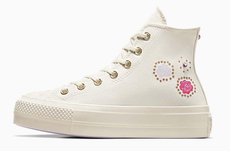 Image of Converse Women's Chuck Taylor All Star Lift Sneakers