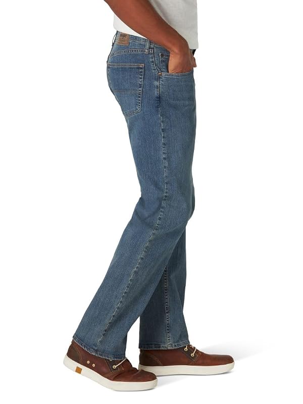 Regular Fit Comfort Flex Waist Jean, Slate, 31W x 30L by Wrangler Authentics - Used condition - Image 2