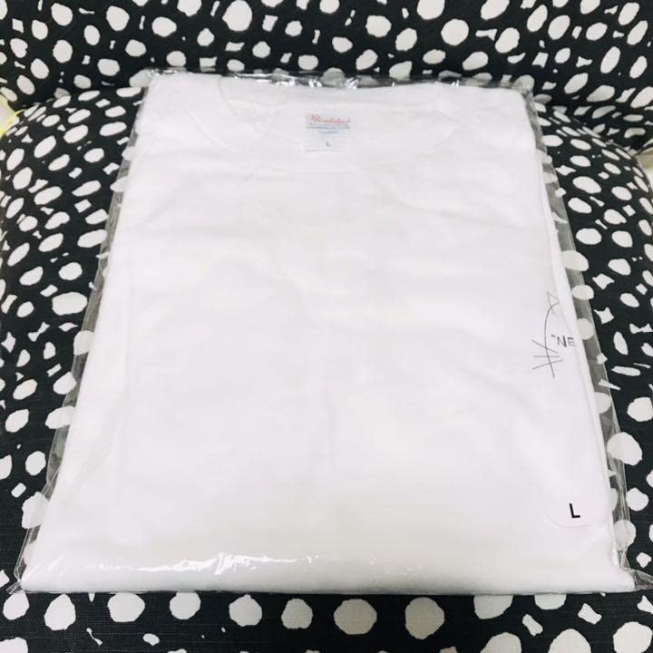 スピッツ 猫ちぐらの夕べ Tシャツ スピッツ コンサート 2020 “猫ちぐらの夕べ”』グッズを公開しま