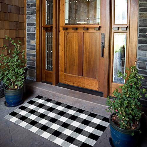 Carvapet Buffalo Checkered Area Rug Black White Checkered Carpet Buffalo Plaid Rugs 23.6 x 35.4 Inch Indoor and Outdoor Welcome Doormat for Entryway,Porch, Kitchen, Bathroom