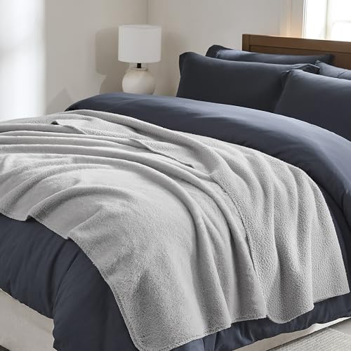 WDCOZY Grey Faux Rabbit Fur Throw Blanket, Gray Soft Fluffy