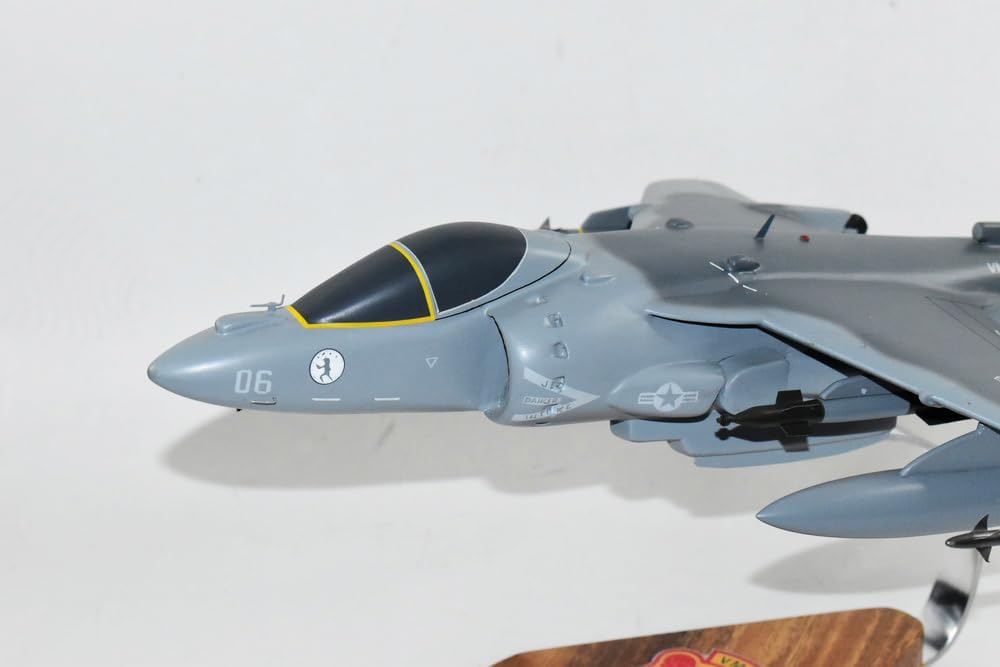 VMA-223 Bulldogs AV-8B Harrier Model, Mahogany, 1/30th Scale, Marines