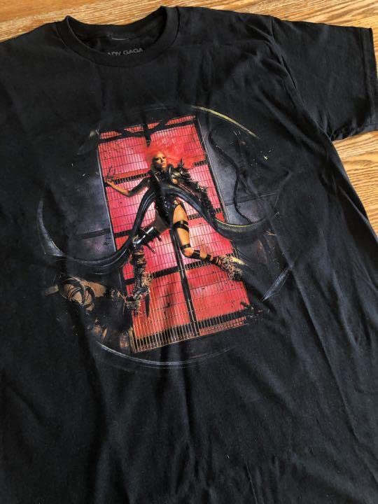 Amazon.co.jp: レディー ガガ グッズ ポップアップ ストア 限定 T