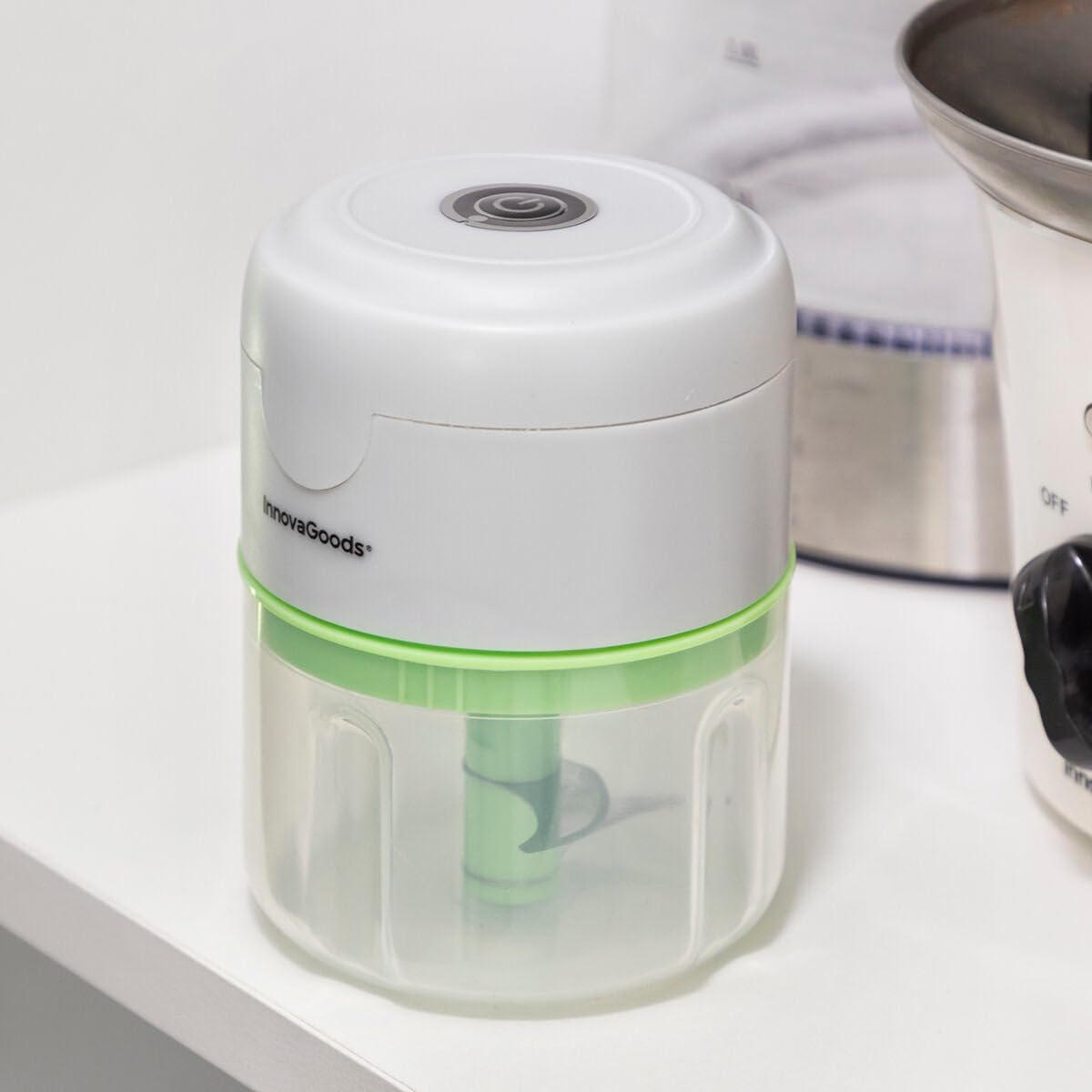 InnovaGoods® Echoppie, mini tritatutto portatile, portatile, pratico e versatile, ideale per tritare frutta, verdura, frutta secca, 3 lame in acciaio inox, capacità 150 ml, 45 W di potenza