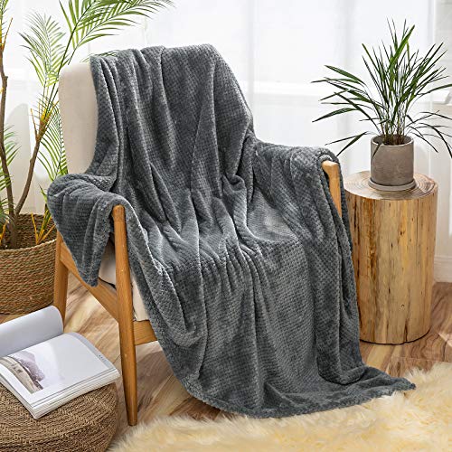 Miulee Manta Blanket Franela Para Sófas Mantas De Terciopelo Diseño Granulado Para Siesta Suave Grande Cálida Para Cama Felpa Para Mascota Cama Habitacion Dormitorio 1 Pieza 125x150cm Gris Oscuro Miulee Manta Blanket Franela Para Sófas Mantas De Terciopelo Diseño Granulado Para Siesta Suave Grande Cálida Para Cama Felpa Para Mascota Cama Habitacion Dormitorio 1 Pieza 125x150cm Gris Oscuro