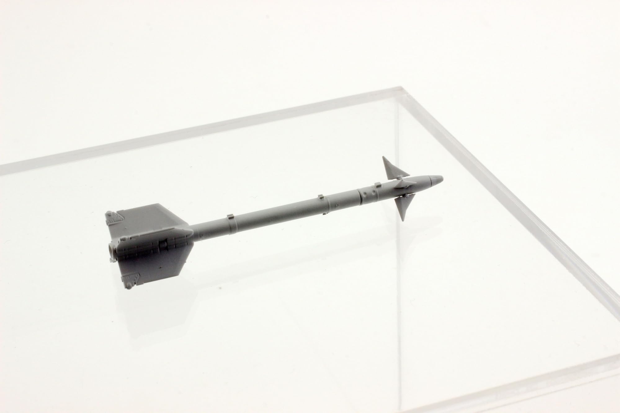 Amazon.co.jp: Orange Hobby 1/48 AIM-9M Sidewinder Missile (Pair, 4