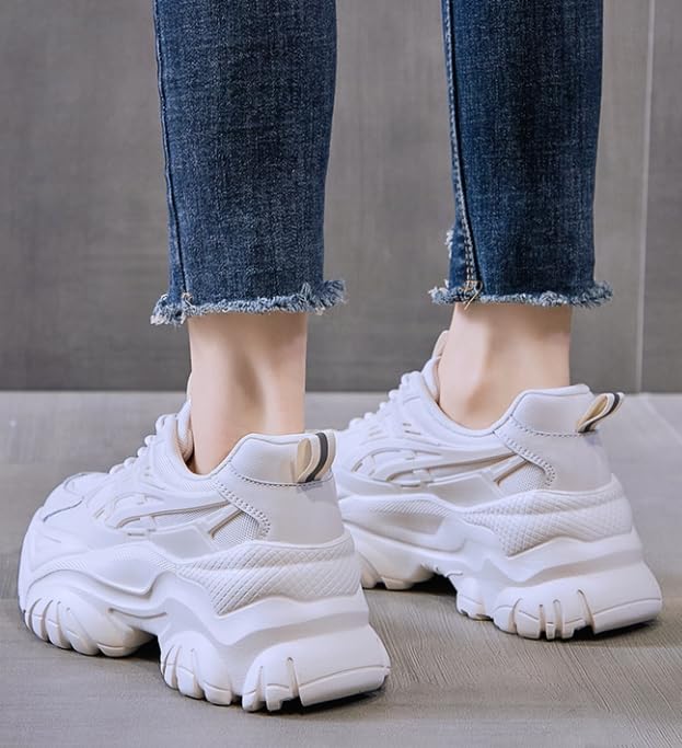 Leichte Trainer mit Dicker Sohle für Frauen, die lässige, atmungsaktive Laufschuhe tragen, Retro-Sneakers mit rutschfesten, stoßdämpfenden Schuhen für draußen