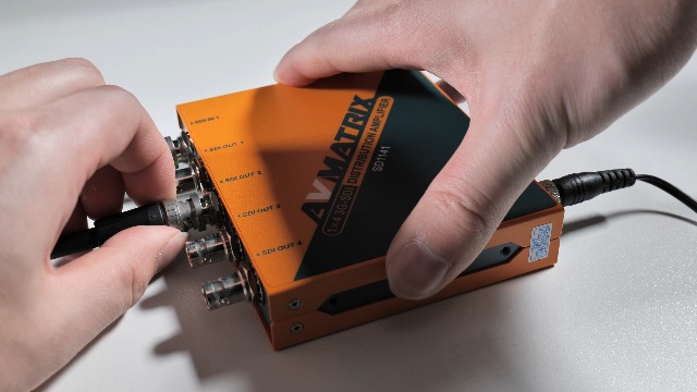 その他 AVMATRIX SD1141 SD1141 | リクロック搭載3G-SDI 4分配器 | AVMATRIX